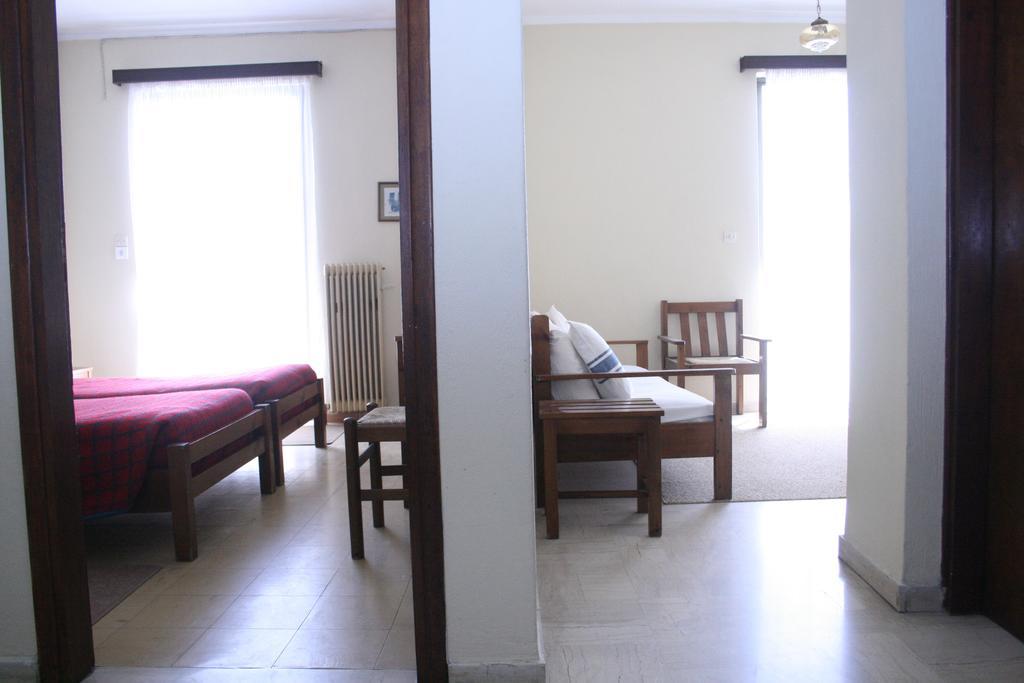 Aparthotel Iliahtides Amarynthos Rom bilde
