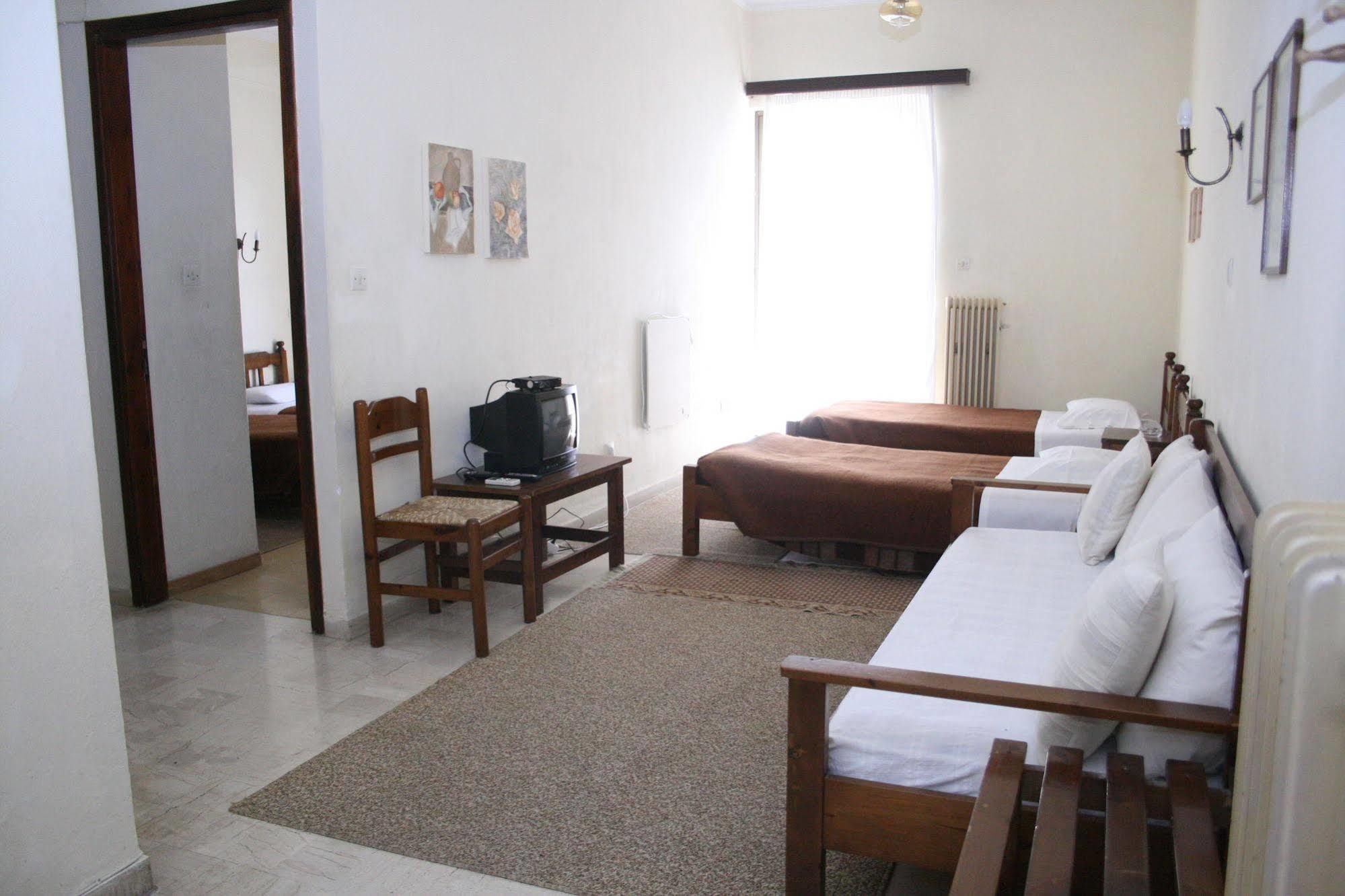 Aparthotel Iliahtides Amarynthos Eksteriør bilde